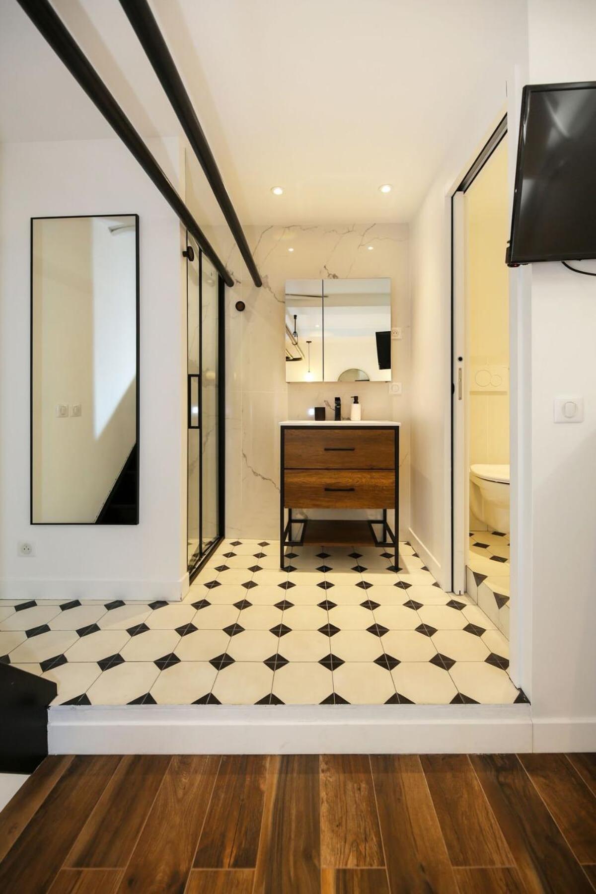 Apartment Proche Des Celebres Puces De 4p - Flat-guest *
